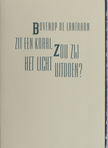 Thiel, Machteld van. Bovenop de lantaarn zit een kraai. Zou zij het licht uitdoen?